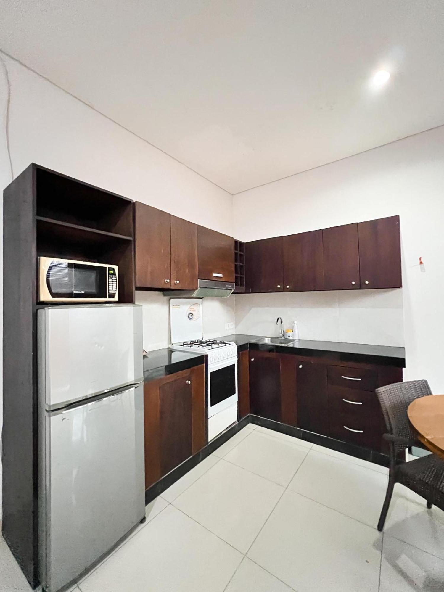 Apple Villas & Apartments Kerobokan Екстериор снимка