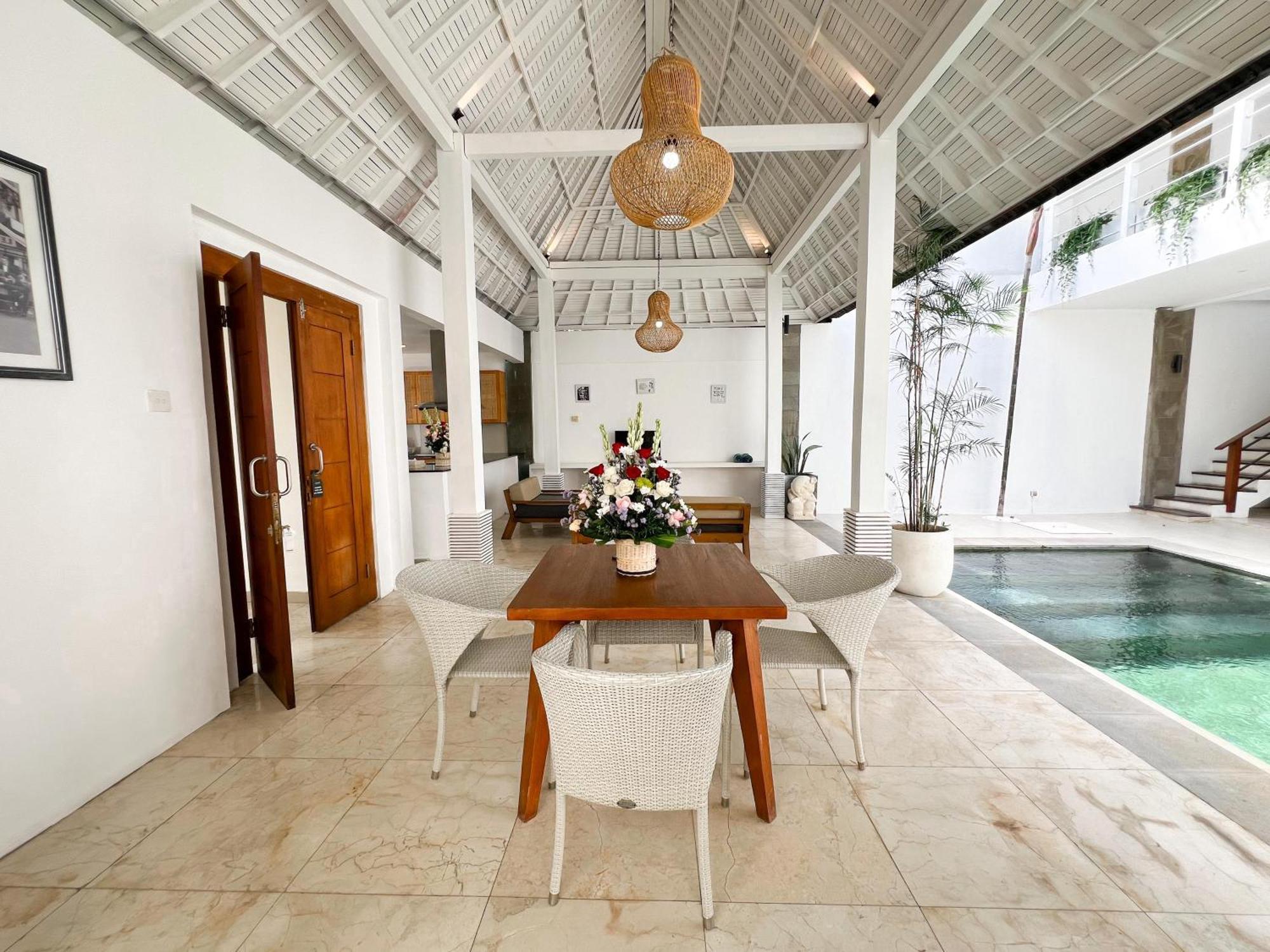 Apple Villas & Apartments Kerobokan Екстериор снимка