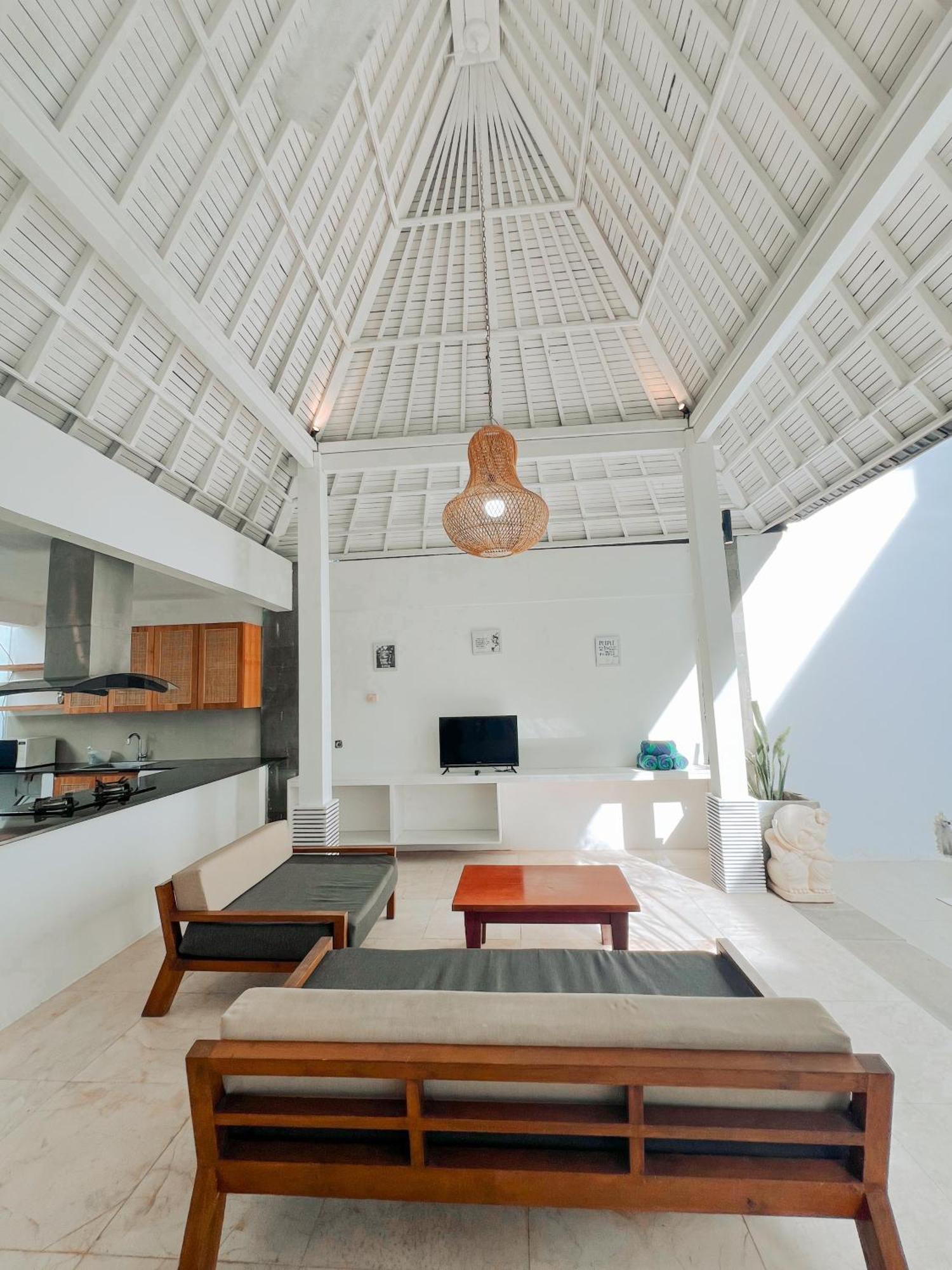Apple Villas & Apartments Kerobokan Екстериор снимка