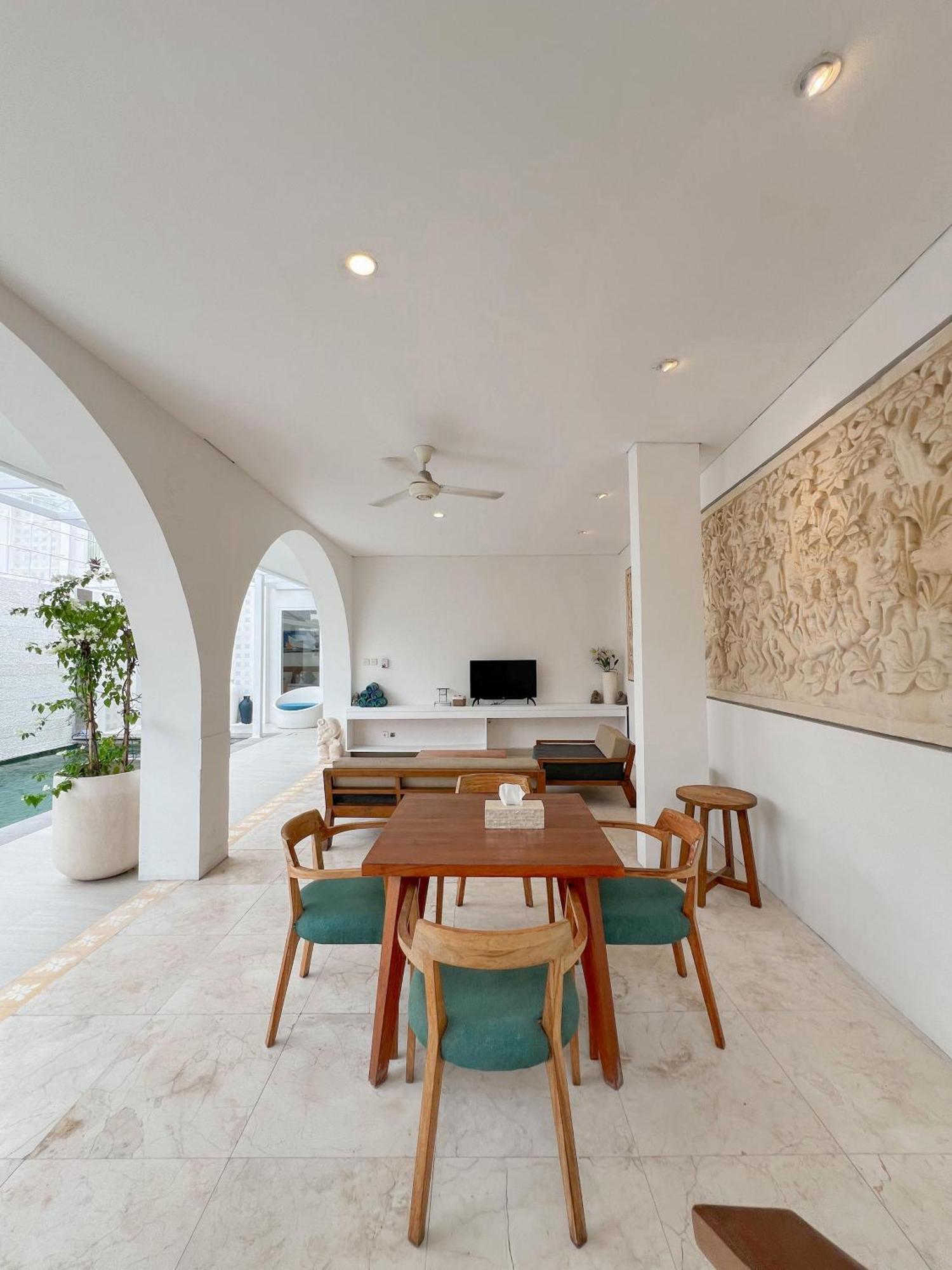 Apple Villas & Apartments Kerobokan Екстериор снимка