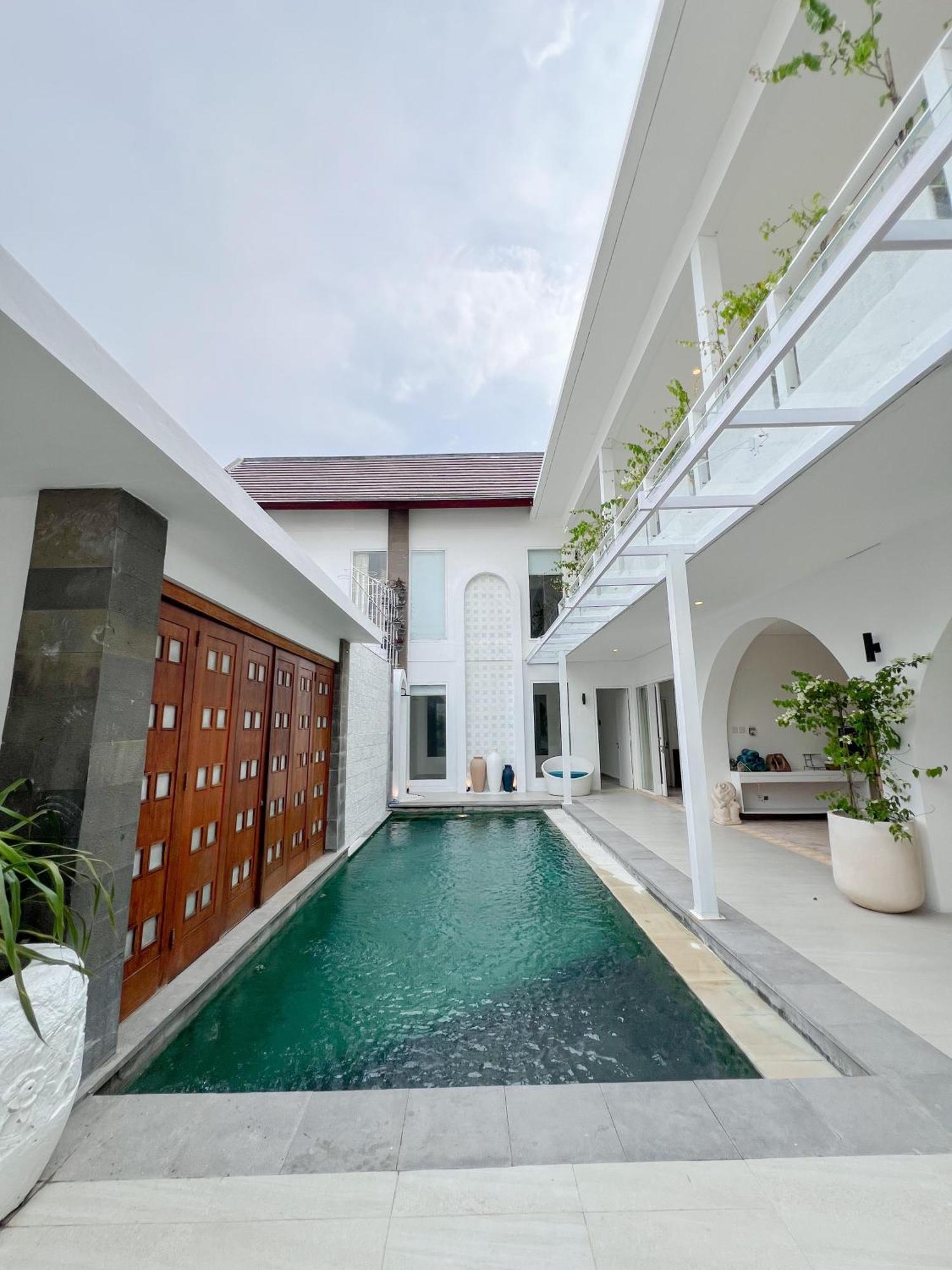 Apple Villas & Apartments Kerobokan Екстериор снимка